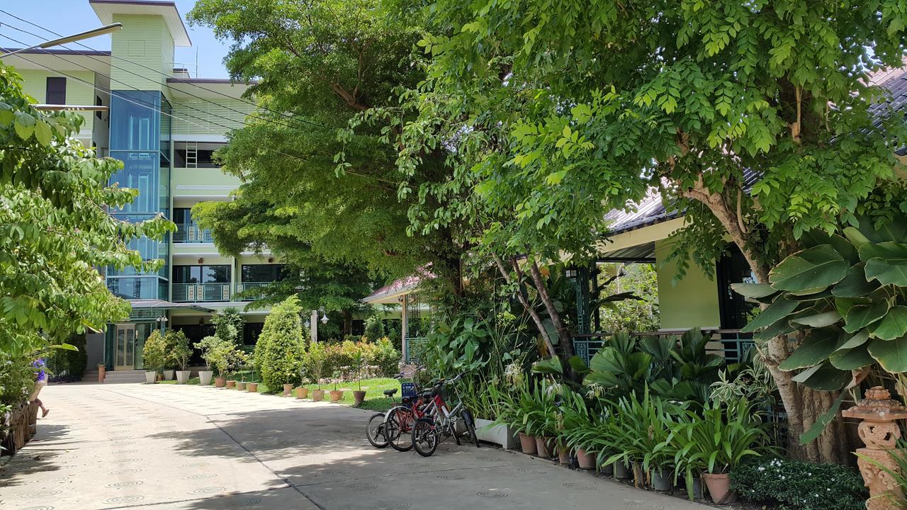 Garden Corner Resort & Hotel Phitszanulok Kültér fotó