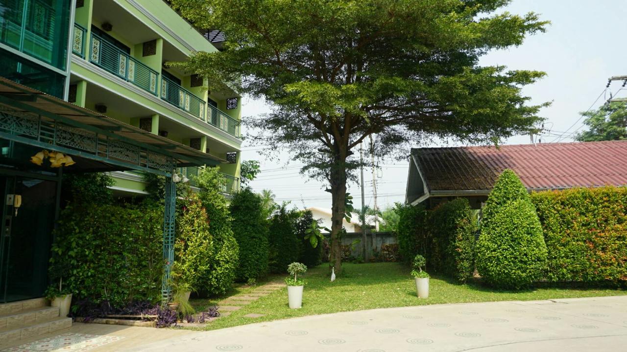 Garden Corner Resort & Hotel Phitszanulok Kültér fotó