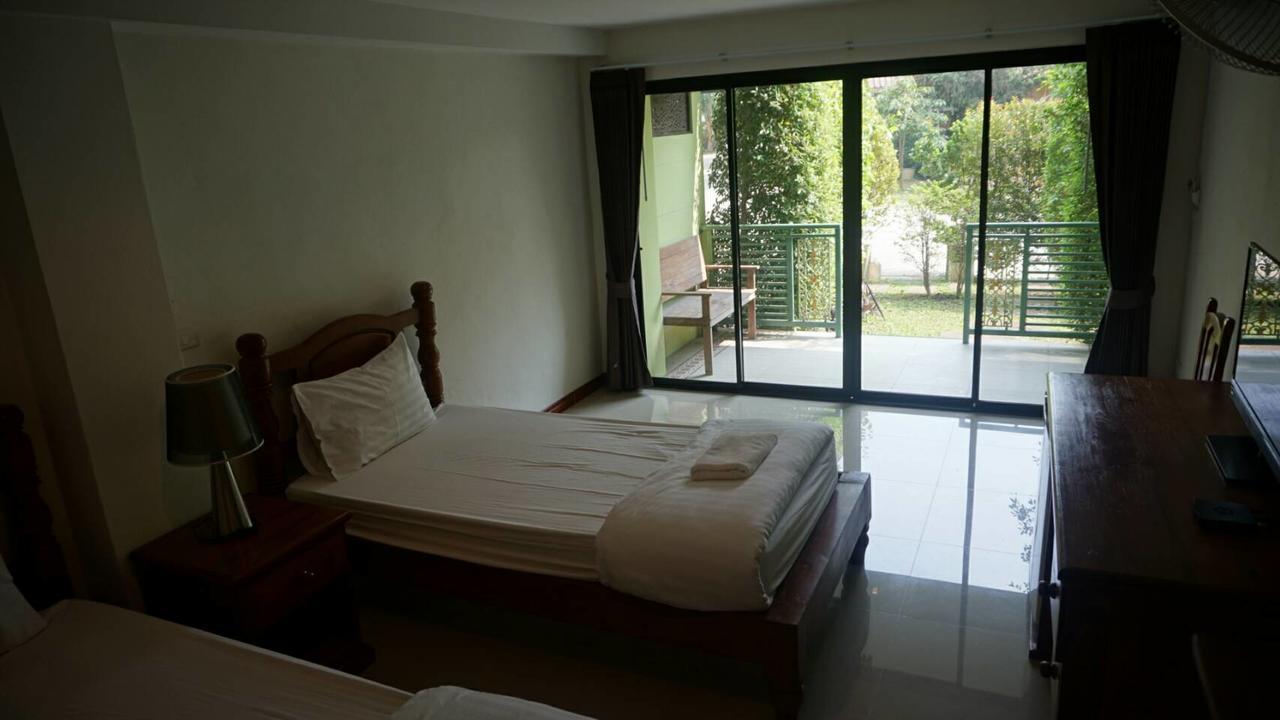 Garden Corner Resort & Hotel Phitszanulok Kültér fotó