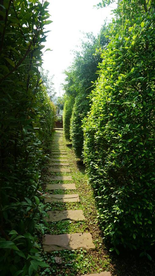 Garden Corner Resort & Hotel Phitszanulok Kültér fotó
