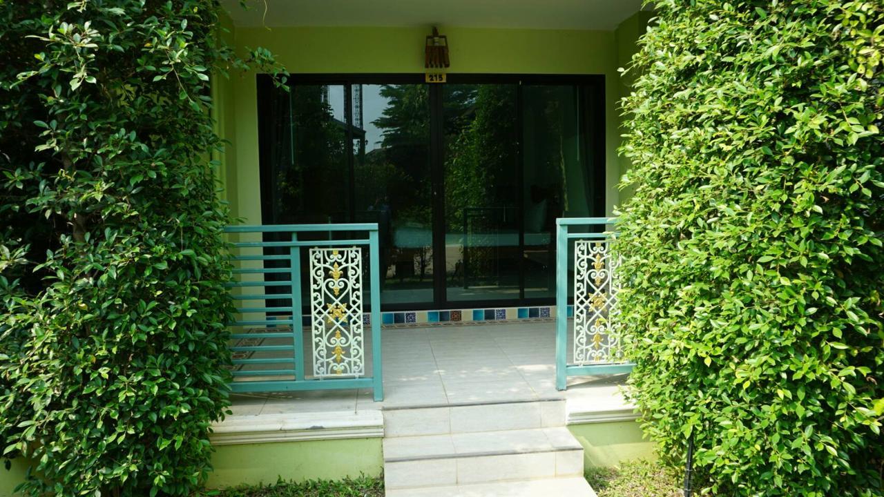 Garden Corner Resort & Hotel Phitszanulok Kültér fotó